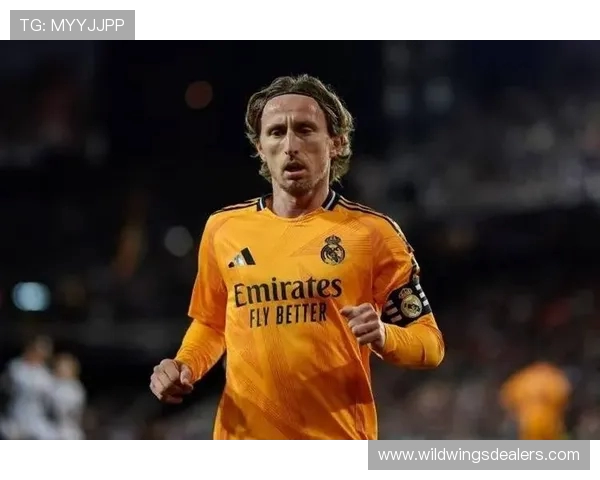 皇马官方宣布莫德里奇成功续约一年继续为球队征战至2025年