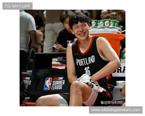 杨瀚森闪耀夏季联赛全场高光表现助开拓者击败勇士精彩集锦