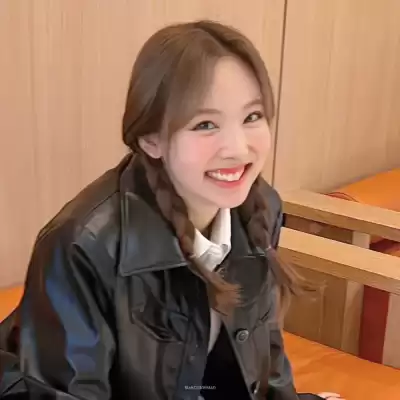 黄莉颖